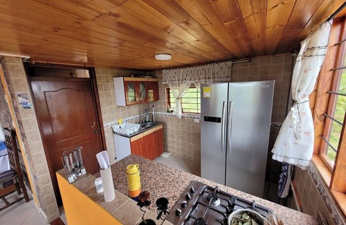 Paipa Cabin | Cabaña con Hermosa Vista al Lago Sochagota