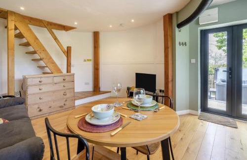 Aberaeron House | Caban Silo