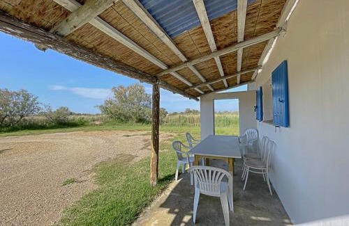 Saintes-Maries-de-la-Mer House | Cabane de Gardian 6 pers, nature, animaux admis, parking - FR-1-475-186