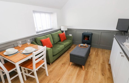 Kilgetty Cottage | Cabin ∙ 1 bedroom ∙ 2 guests
