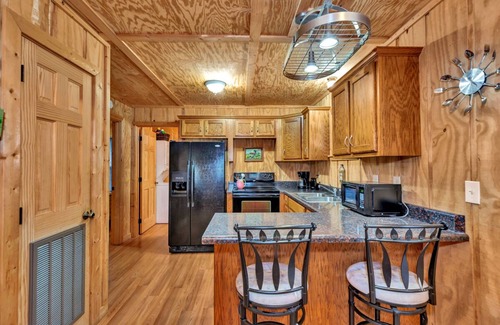 Langston Cabin | Cabin #1 Fisherman's Landing/Rustic Cabin w/Covered Boat Shelter Sleeps 5