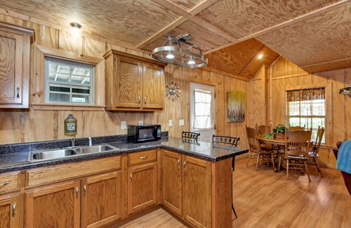 Langston Cabin | Cabin #1 Fisherman's Landing/Rustic Cabin w/Covered Boat Shelter Sleeps 5