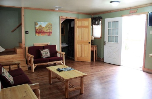 Crown Point Cabin | Cabin 1 - Jean Lafitte Harbor