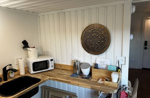 Pinetop Hotel | Cabin 3 "1800s Milkhouse"