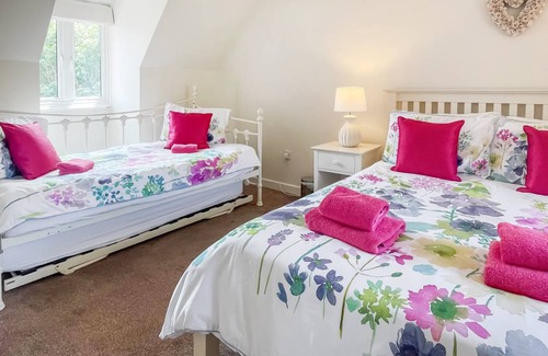 Mundesley Cottage | Cabin ∙ 3 bedrooms ∙ 8 guests