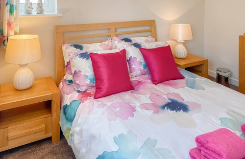 Mundesley Cottage | Cabin ∙ 3 bedrooms ∙ 8 guests