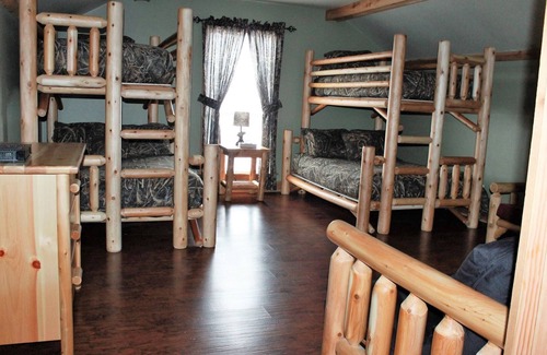 Lafitte Cabin | Cabin 4 - Jean Lafitte Harbor