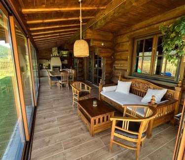 Cicmany House | Cabin House Čičmany- Relaxačné zariadenie s ubytovaním