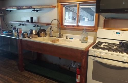 Rumely Cabin | Cabin in the woods