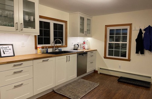 Ludlow House | Cabin less than 5 mins from Jackson Gore & Okemo
