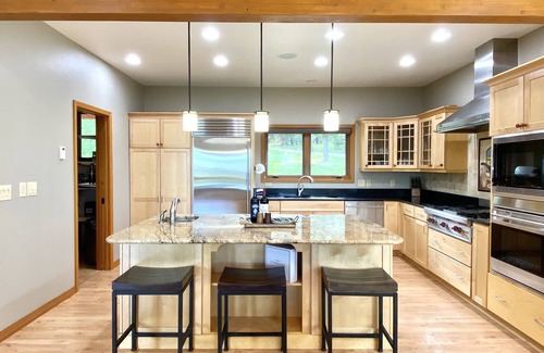 Victor Cabin | Cabin retreat in the Bitterroot Mountains. Sleeps 10