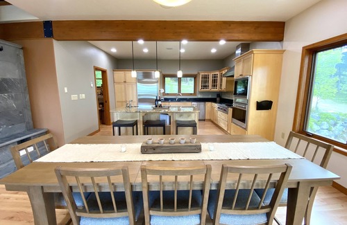 Victor Cabin | Cabin retreat in the Bitterroot Mountains. Sleeps 10