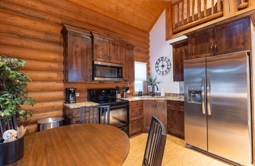 Alton Cabin | Cabin w/Views Near Zion & Bryce
