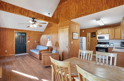 Logan Cabin | Cabins In Hocking - Retreat cabin 5