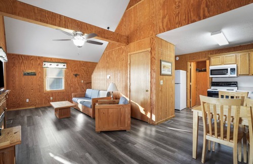 Logan Cabin | Cabins In Hocking - Retreat cabin #7