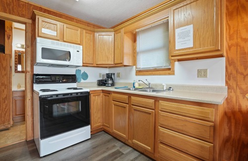 Logan Cabin | Cabins In Hocking - Retreat cabin 2