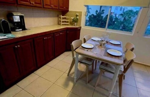 Zona Hotelera Apartment | Cabo Beach & Golf & Family