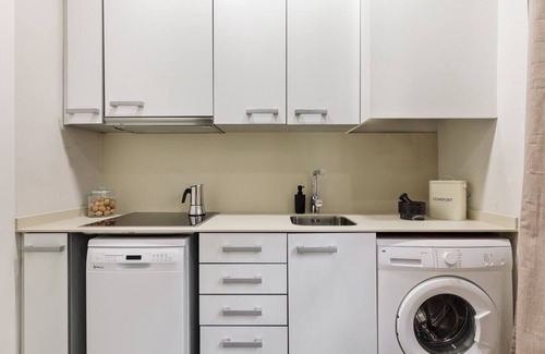 Les Tres Torres Apartment | Cadi - 1 bedroom apartment in Sant Gervasi