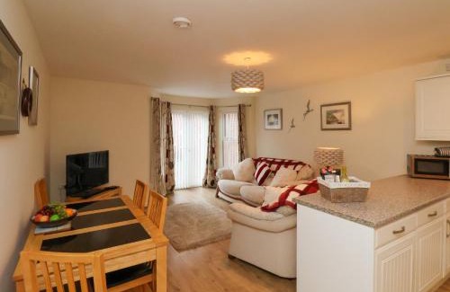 Whitby Apartment | Cadliam