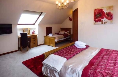 Dyffryn Ardudwy Cottage | CAE CERRIG, family friendly, with hot tub in Dyffryn Ardudwy