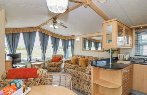 Amlwch Cottage | CAE GOG, pet friendly, country holiday cottage in Cemaes Bay