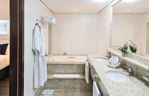 Belvedere Hotel | Caesar Business Belo Horizonte Belvedere Managed by Mercure