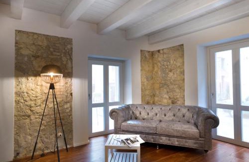 Marina District House | Cagliari Marina Harbour Guest house & Lounge