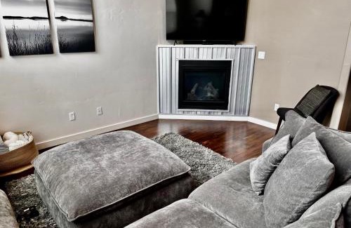 Meridian House | Cajun King Townhome, Village - 3 En-suite Bedrooms