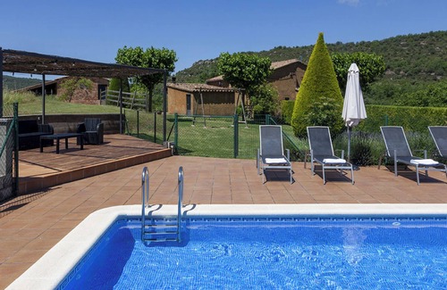 Sagas Cottage | Cal Colom, rural house one hour and a quarter from Barcelona