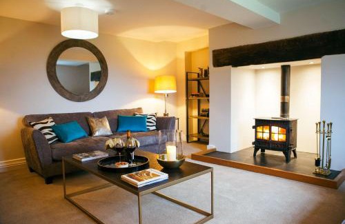 Montgomery House | Calcot Cottage