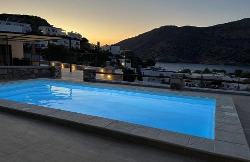Galissas Apartment | Caldera Suites "Φάρος"