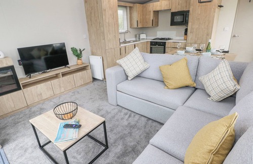 Hasguard Cross Cottage | CALDEY, family friendly, with a garden in Little Haven