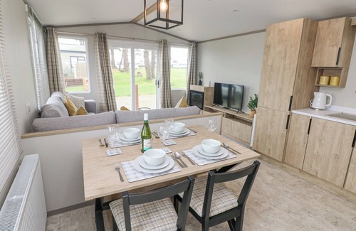 Hasguard Cross Cottage | CALDEY, family friendly, with a garden in Little Haven