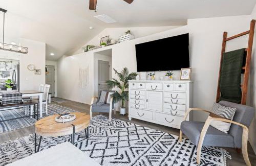 Caldwell House | Caldwell Boho Farmhouse 3 Bedroom Private Home