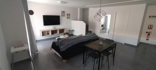 Candelaria Apartment | Caletillas Black sand 1º linea playa & piscina & wifi