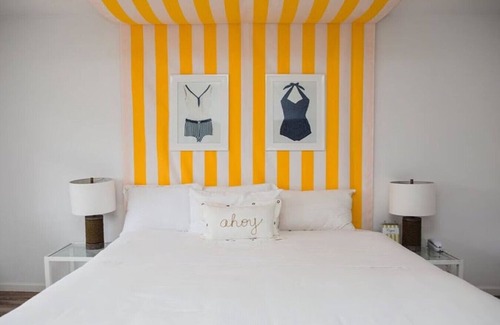 Southampton Hotel | California King Poolside, Daily Breakfast, Minibar