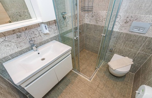 Fethiye City Center Apartment | Calis Beach Yasam Park Residence 400mt to the Beach