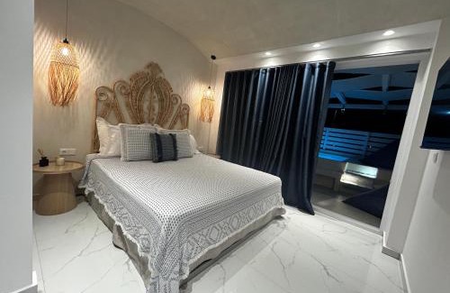 Paralia Dionysiou Apartment | Calliopes by the sea boutique suites