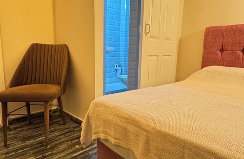 Kaleici House | Callisto Pub & Kitchen & Hotel