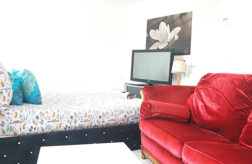 Limay Apartment | Calm,cool, peaceful and natural centric appartment in a small and amazing LIMAY