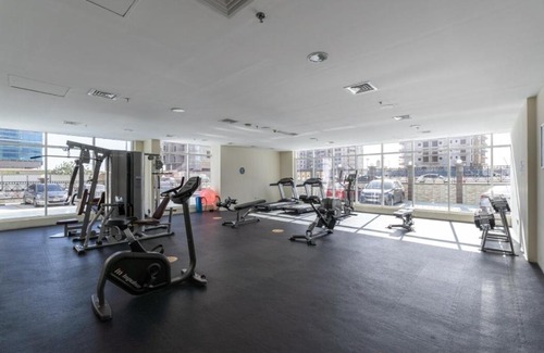 Dubai Sports City Apartment | Calm Studio Apartment Right by the Golf Courses in Sports City