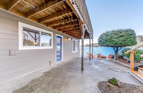 Otis House | Calm Waters