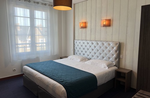 Les Sables d'Olonne Hotel | Calme des Pins Hôtel Piscine & Spa