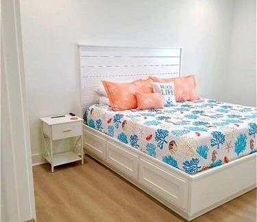 Crystal Beach House | Calypso Cove-3bd 2b-Sleeps up to 12