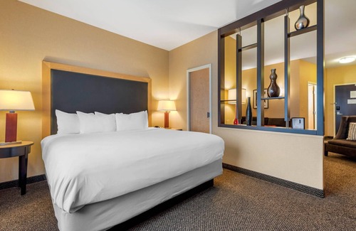 Uniontown Hotel | Cambria Hotel Akron - Canton Airport