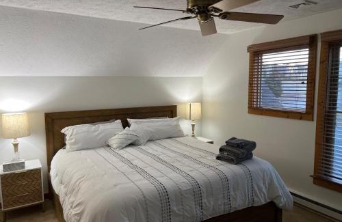 Tannersville Ski Chalet | Camelback Lodge Hottub 9beds Gameroom
