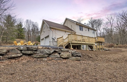 Cresco House | Camelback SKI,GOLF,Firepit,Hottub,Casino,Kalahari Linens