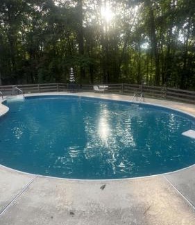 Snellville Apartment | Camellias Haven Cozy New Reno 2Bed Apt 40 Min to ATL