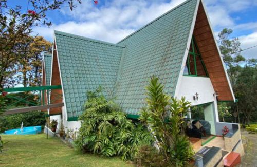 Kannan Devan Hills Resort | Camelot Resort Munnar