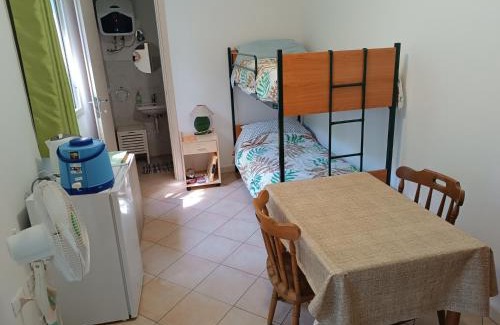 Bagheria Apartment | Camera indipendente con bagno immersa nel verde